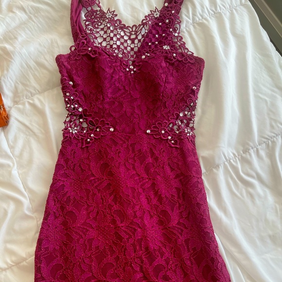 Dresses & Skirts - Elegant Burgundy long dress slim fit